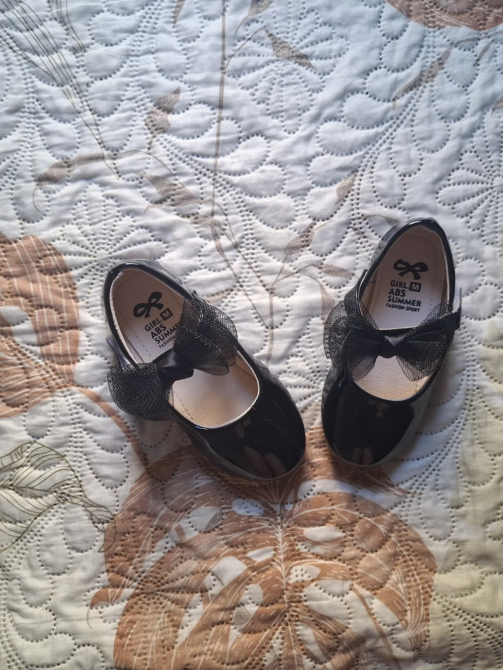 Girls Black Patent Mary Jane Shoes with Bow